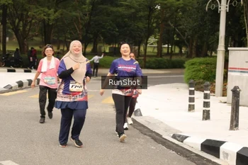 Runner Photo 4266567