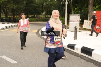 Runner Photo 4266571