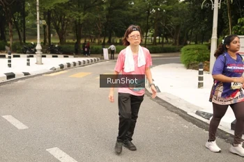 Runner Photo 4266572