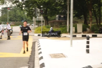 Runner Photo 4266589