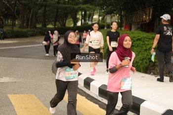 Runner Photo 4266590