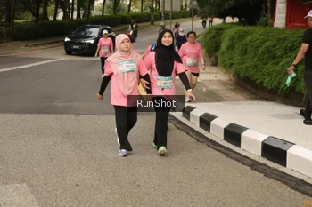 Runner Photo 4266605