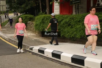 Runner Photo 4266623