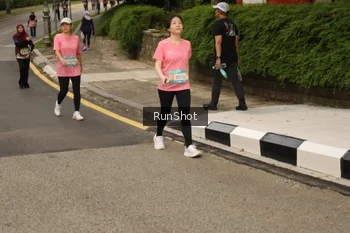 Runner Photo 4266633