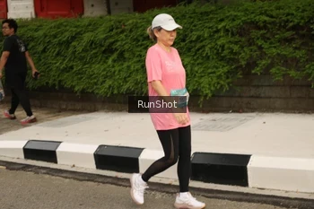 Runner Photo 4266637