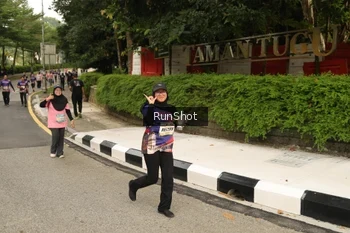 Runner Photo 4266642