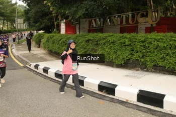 Runner Photo 4266657