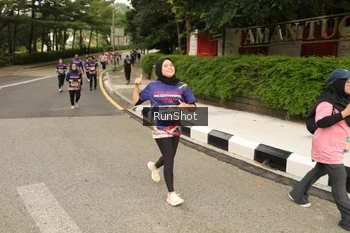 Runner Photo 4266661