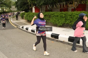 Runner Photo 4266662