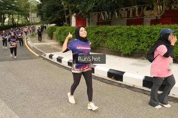 Runner Photo 4266663