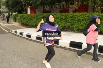 Runner Photo 4266664