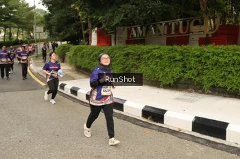 Runner Photo 4266676