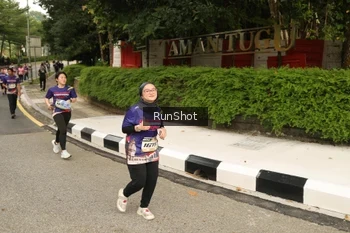 Runner Photo 4266677