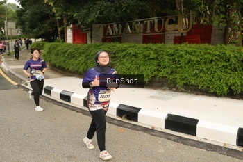 Runner Photo 4266681