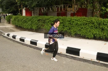 Runner Photo 4266689