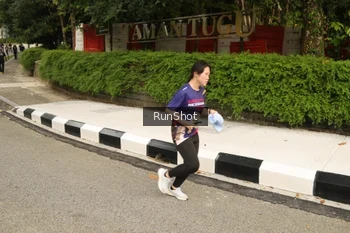 Runner Photo 4266693