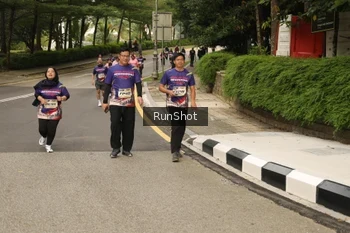 Runner Photo 4266694