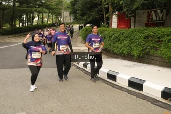 Runner Photo 4266703