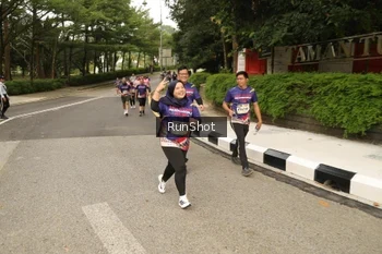 Runner Photo 4266705