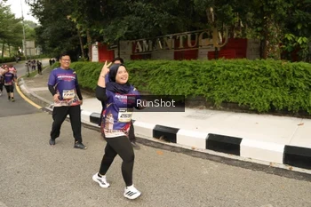 Runner Photo 4266714