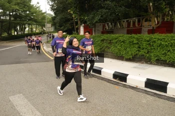 Runner Photo 4266718