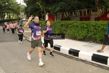Runner Photo 4266753