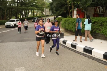 Runner Photo 4266769