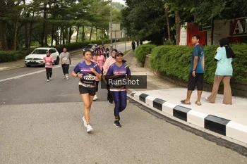 Runner Photo 4266770