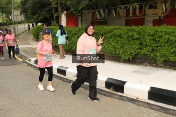 Runner Photo 4266808