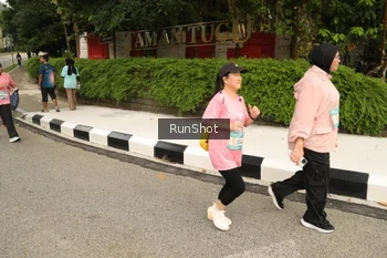Runner Photo 4266814