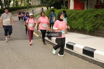 Runner Photo 4266816