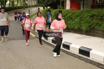 Runner Photo 4266817