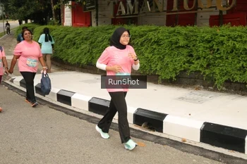Runner Photo 4266830