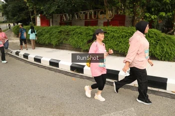 Runner Photo 4266841