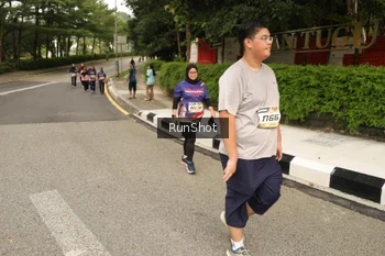 Runner Photo 4266860