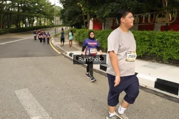 Runner Photo 4266861