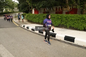 Runner Photo 4266867