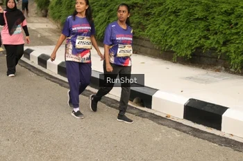 Runner Photo 4266874