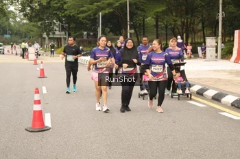 Runner Photo 4267011