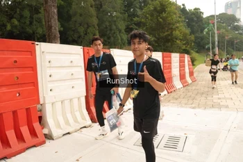 Runner Photo 4267059