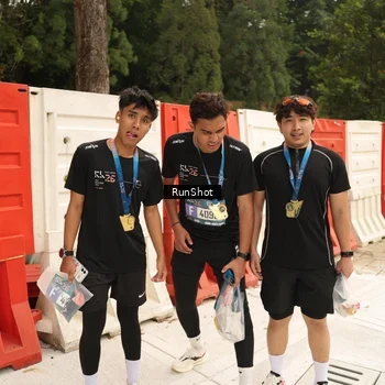Runner Photo 4267067