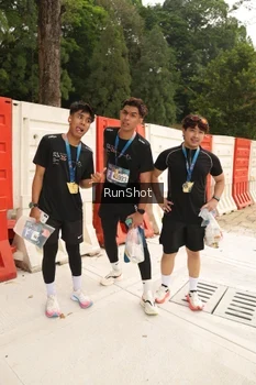 Runner Photo 4267085