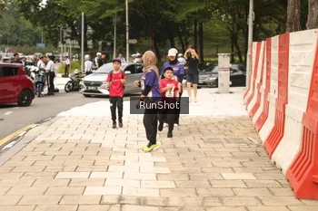Runner Photo 4267092