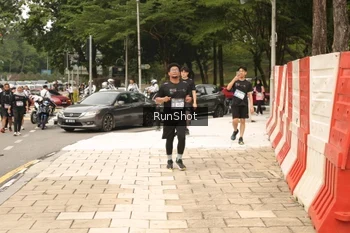 Runner Photo 4267108