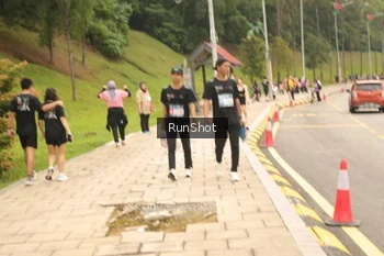 Runner Photo 4267117