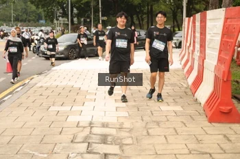 Runner Photo 4267118