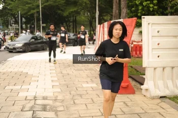 Runner Photo 4267121