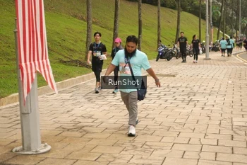 Runner Photo 4267167