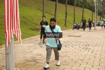 Runner Photo 4267170