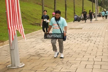 Runner Photo 4267173